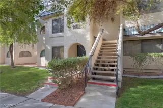 Photo #1: 2254968 Listing