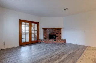 Photo #2: 2254968 Listing