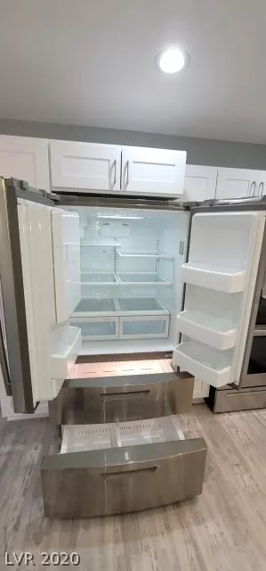 Photo #6: 2255028 Listing 