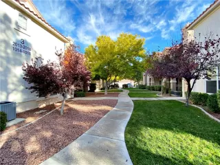 Photo #2: 2255073 Listing