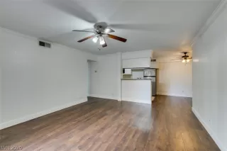 Photo #1: 2255098 Listing