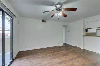 Photo #2: 2255098 Listing