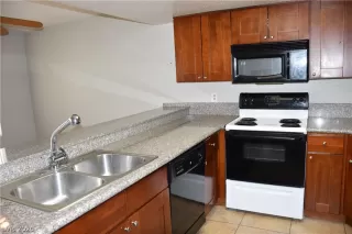 Photo #2: 2255099 Listing 