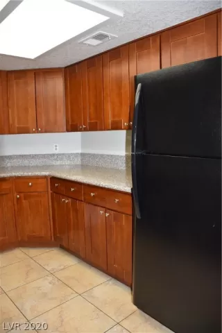 Photo #4: 2255099 Listing 