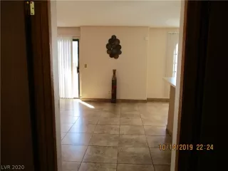 Photo #1: 2255119 Listing 