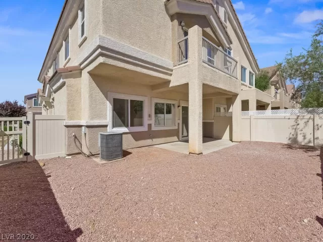 MLS: 2255128 Condo For Sale