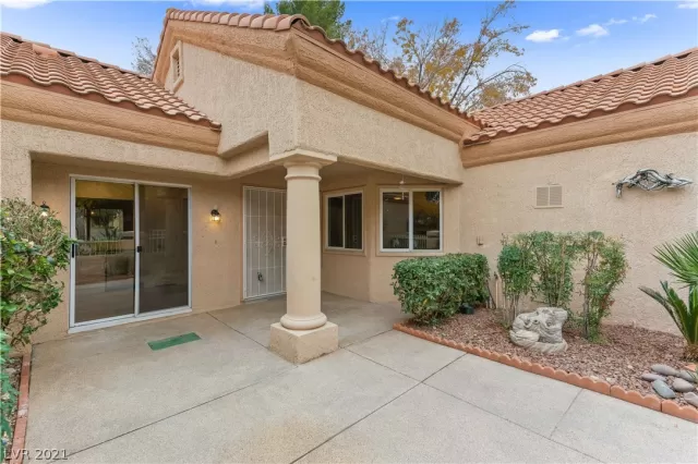 MLS: 2255181 Condo For Sale