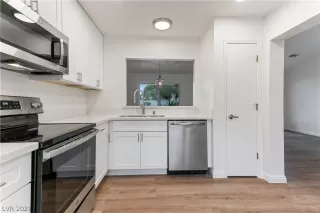 Photo #4: 2255181 Listing 