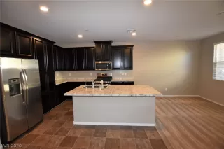 Photo #6: 2255196 Listing