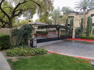 Photo #2: 2255212 Listing