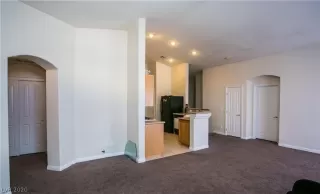 Photo #2: 2255222 Listing