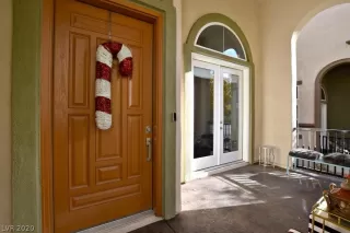 Photo #2: 2255252 Listing