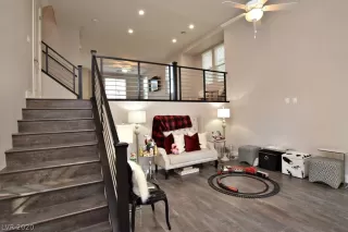 Photo #4: 2255252 Listing