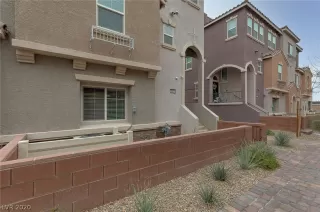 Photo #1: 2255257 Listing