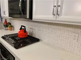 Photo #3: 2255264 Listing