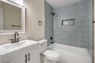 Photo #2: 2255268 Listing 