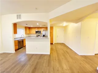 Photo #5: 2255312 Listing 