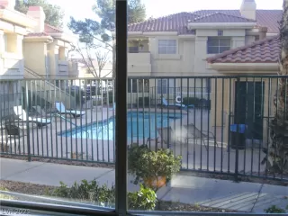 Photo #2: 2255313 Listing