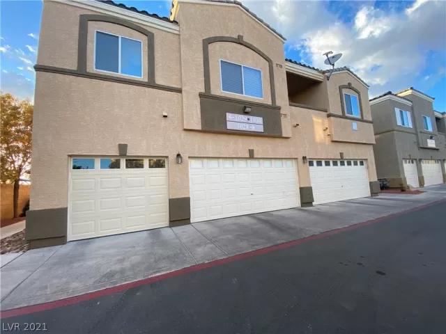 MLS: 2255314 Condo For Sale