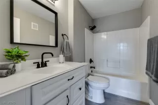 Photo #2: 2255315 Listing 