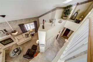 Photo #5: 2255333 Listing 