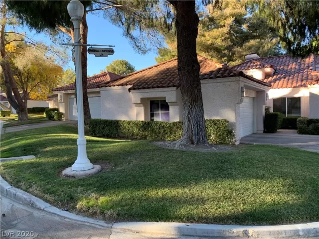 MLS: 2255399 Condo For Sale