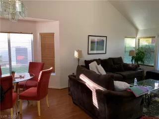 Photo #5: 2255399 Listing 