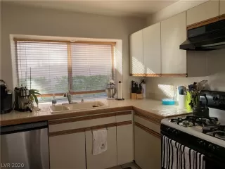 Photo #6: 2255399 Listing 