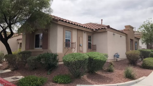 MLS: 2255416 Condo For Sale