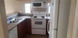 Photo #3: 2255473 Listing