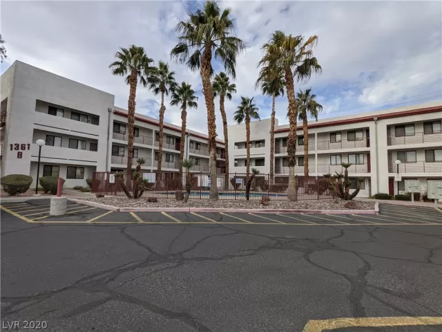 MLS: 2255484 Condo For Sale