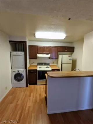 Photo #3: 2255484 Listing 