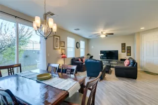 Photo #6: 2255489 Listing 