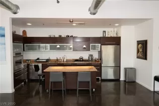 Photo #5: 2255517 Listing 