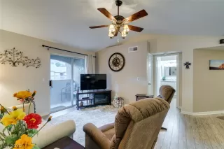 Photo #3: 2255518 Listing