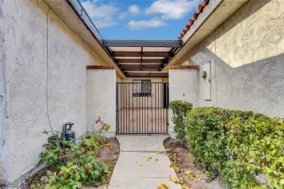 Photo #2: 2255524 Listing