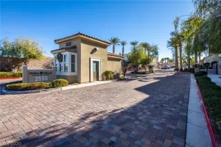 Photo #3: 2255527 Listing 