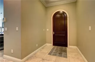 Photo #3: 2255529 Listing