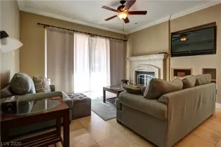 Photo #5: 2255529 Listing