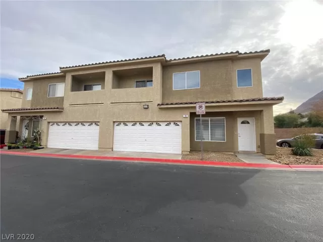 MLS: 2255602 Condo For Sale