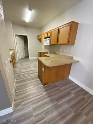 Photo #3: 2255602 Listing 