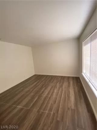 Photo #3: 2255607 Listing 