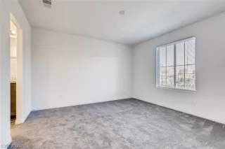 Photo #2: 2255669 Listing 