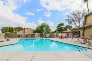 Photo #1: 2255696 Listing 