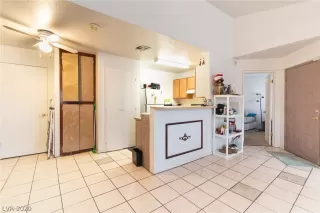 Photo #2: 2255723 Listing