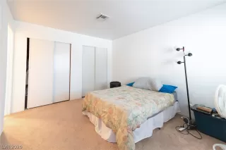 Photo #5: 2255723 Listing