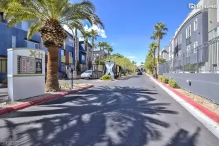 Photo #1: 2255727 Listing