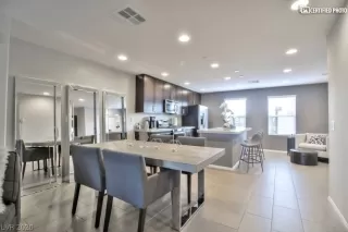 Photo #6: 2255727 Listing