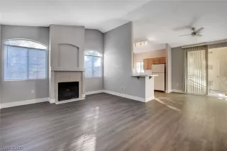 Photo #4: 2255737 Listing