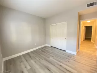 Photo #2: 2255747 Listing